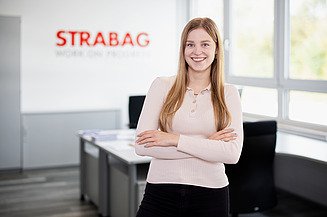 Photo of a dual student in the office