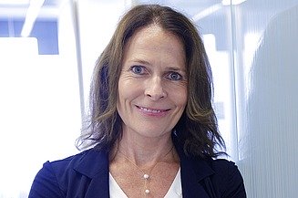Dr. Marion Henschel Dr. Marion Henschel