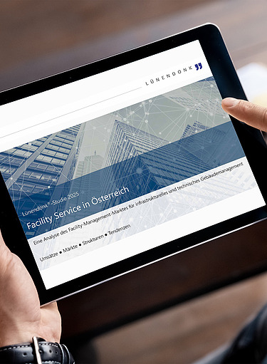 Lünendonk-Ranking Österreich 2025 auf einem Tablet